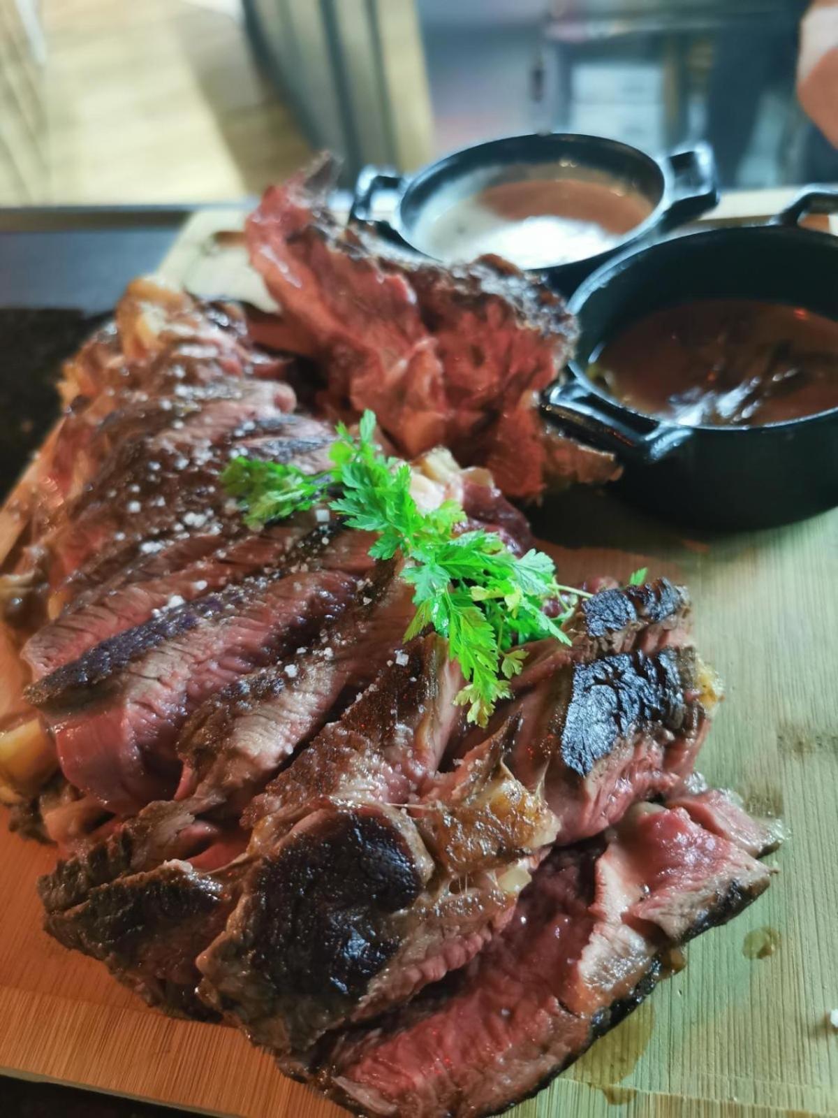 Cit'Hotel Restaurant Du Bowling De 米洛 外观 照片