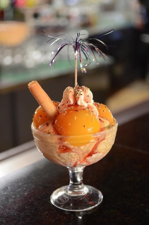Cit'Hotel Restaurant Du Bowling De 米洛 外观 照片