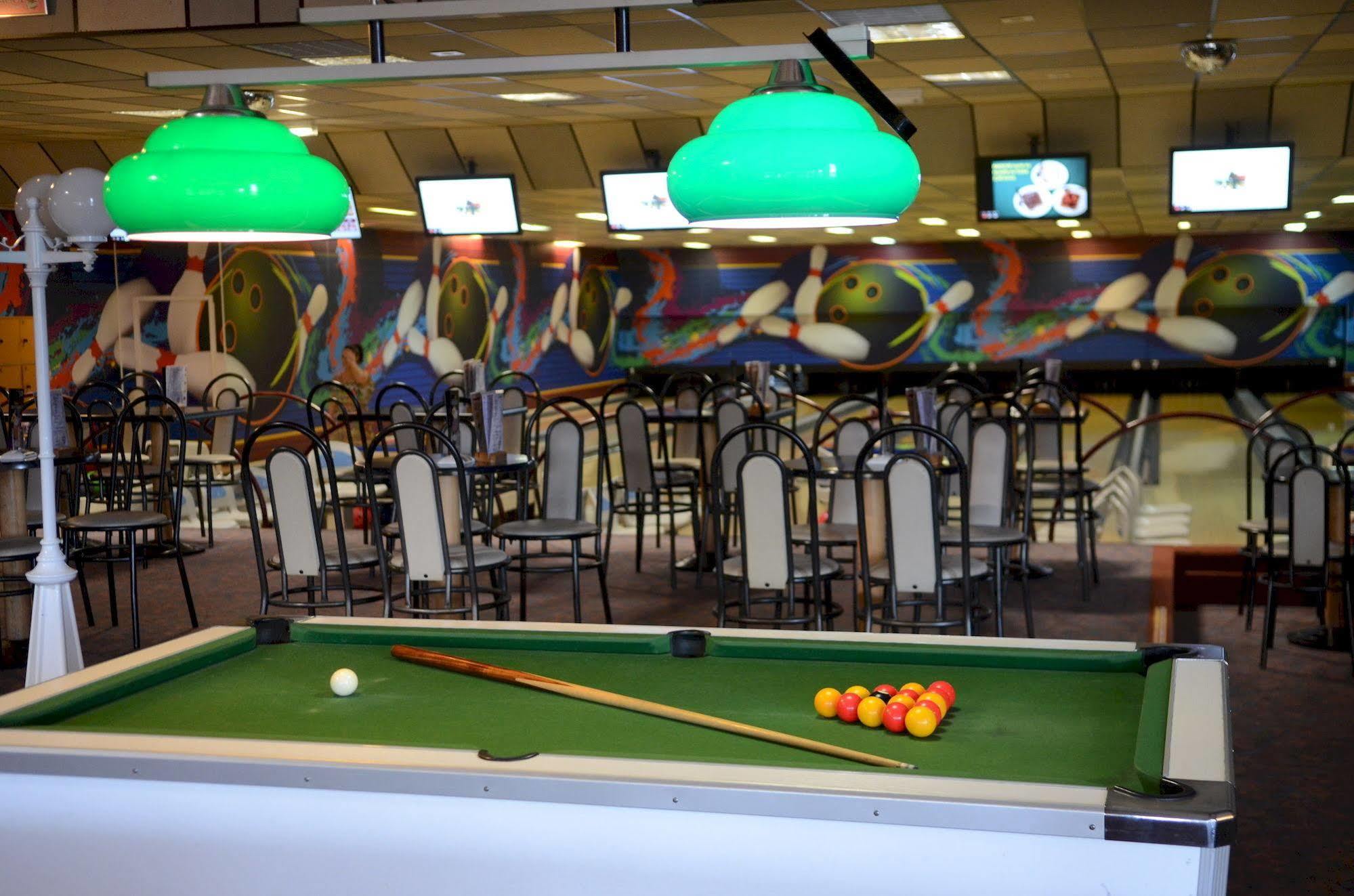 Cit'Hotel Restaurant Du Bowling De 米洛 外观 照片